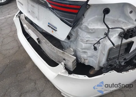 2023 Honda Accord Hybrid Sport-L z USA, uszkodzony, nr VIN 1HGCY2F71PA009883